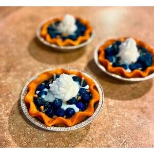 Blueberry crumble candle